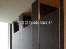 卫生间隔断
